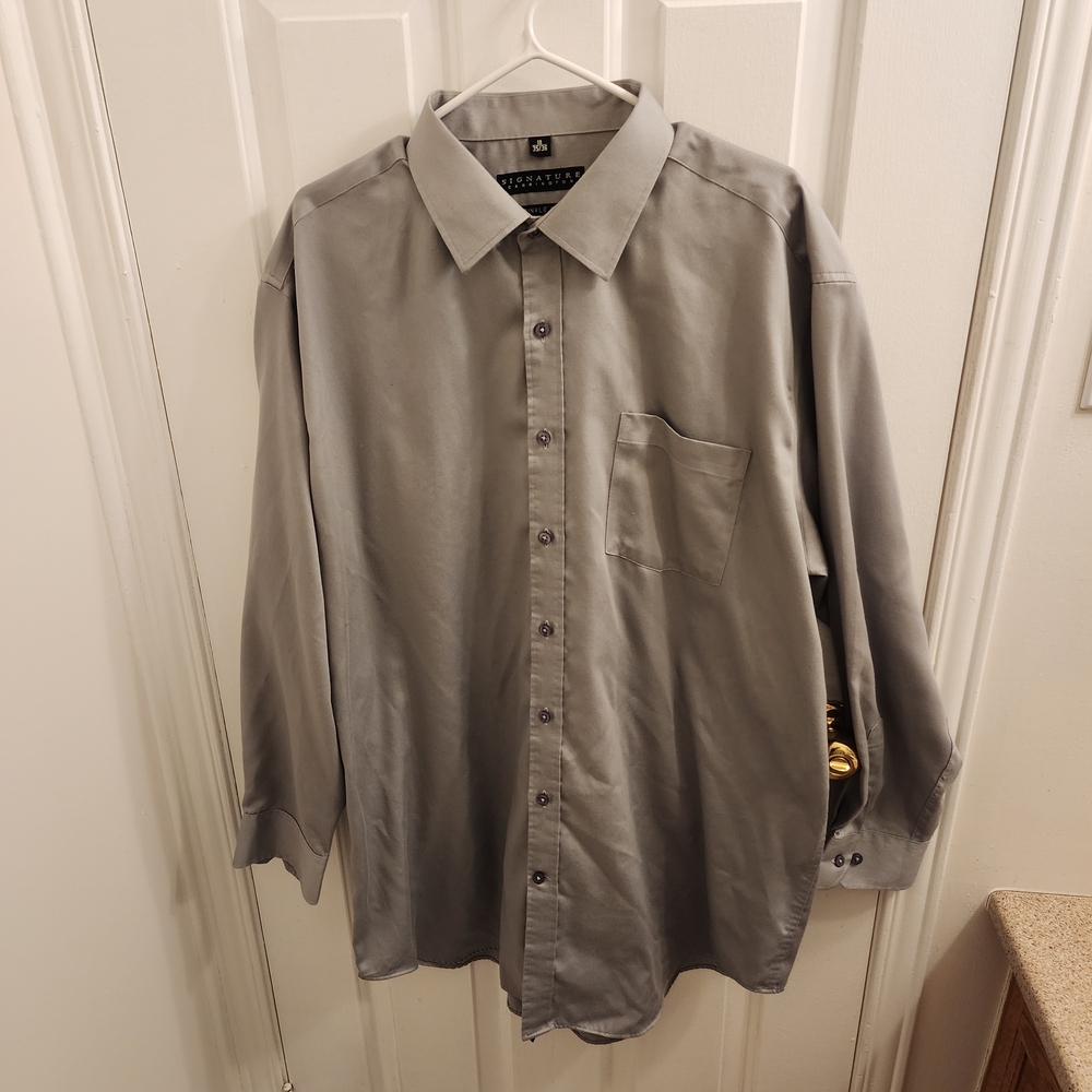 Men's Gray Button-Up Wrinkle Free Dress Shirt Size 35/36 Collar 18